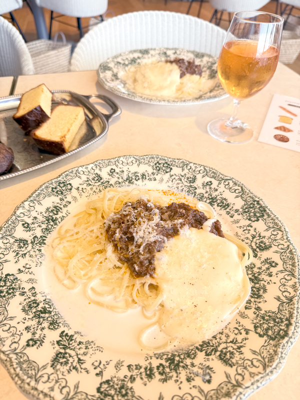 ボロネーゼチーズフォンデュソースが濃厚!