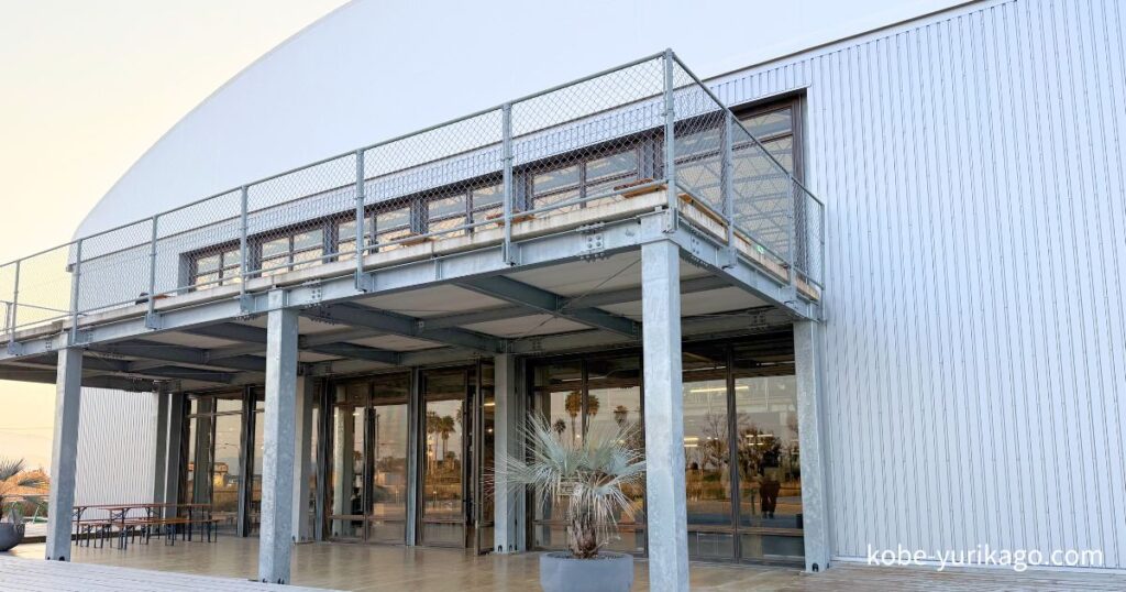 タカムラコーヒー淡路島の外観